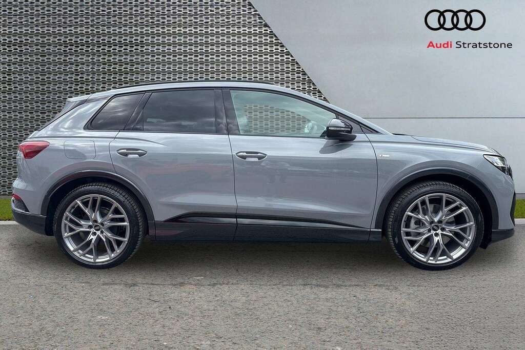 Audi Q4 E Tron 210Kw 45 82Kwh Black Edition 2026 MM26FZF Grey #4