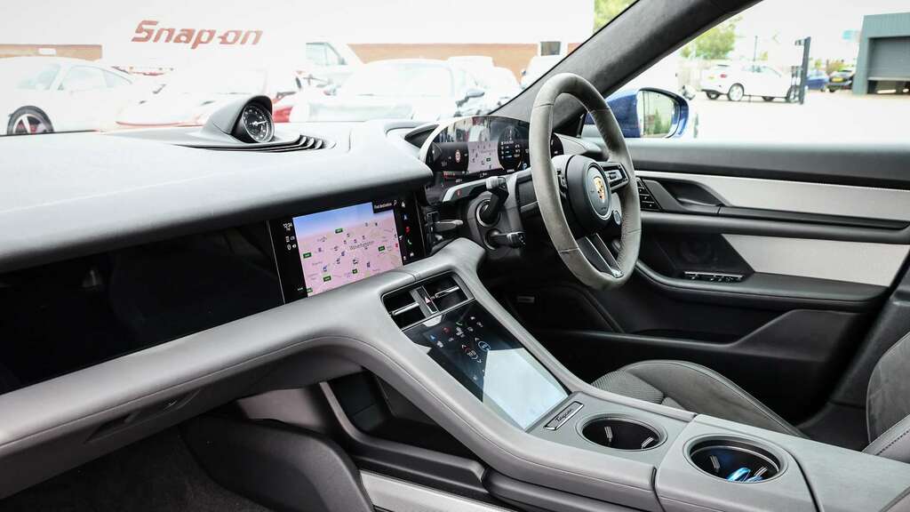 Porsche Taycan Turbo 2020 Blue