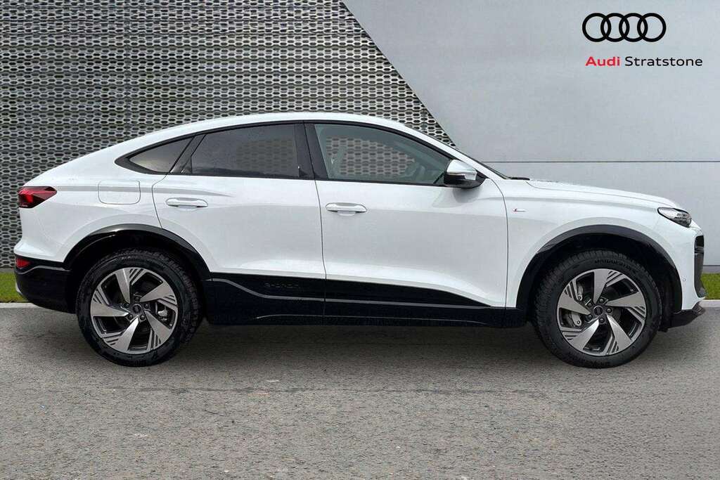 Audi Q6 E-Tron 285Kw Quattro 100Kwh S Line 2026 White #2