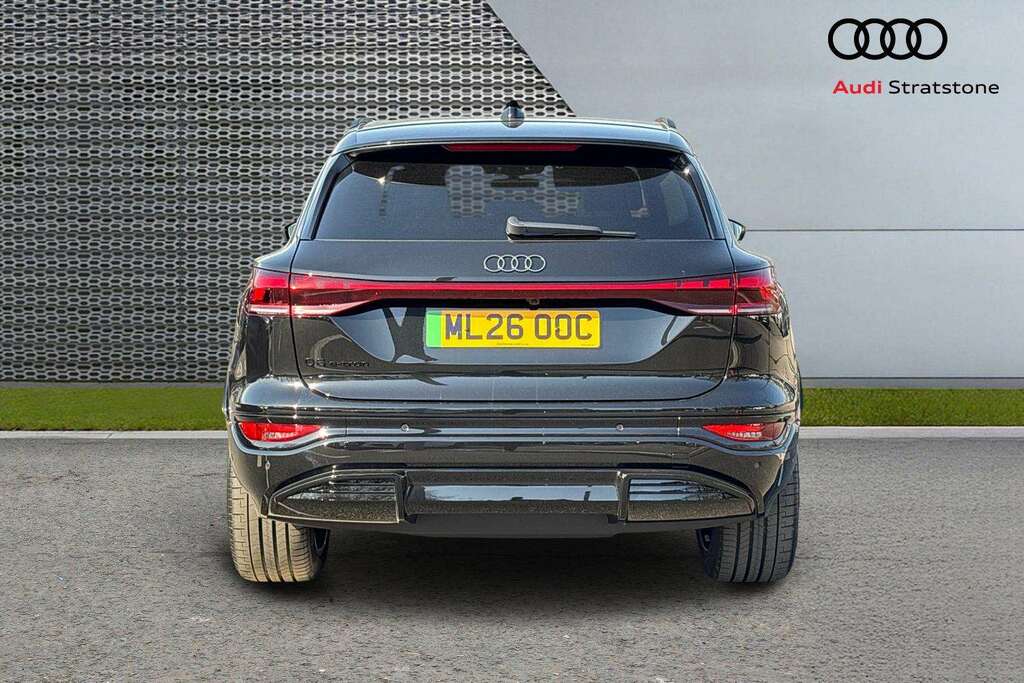 Audi Q6 E-Tron 225Kw Performance 100Kwh Black Edition 20 Black #6