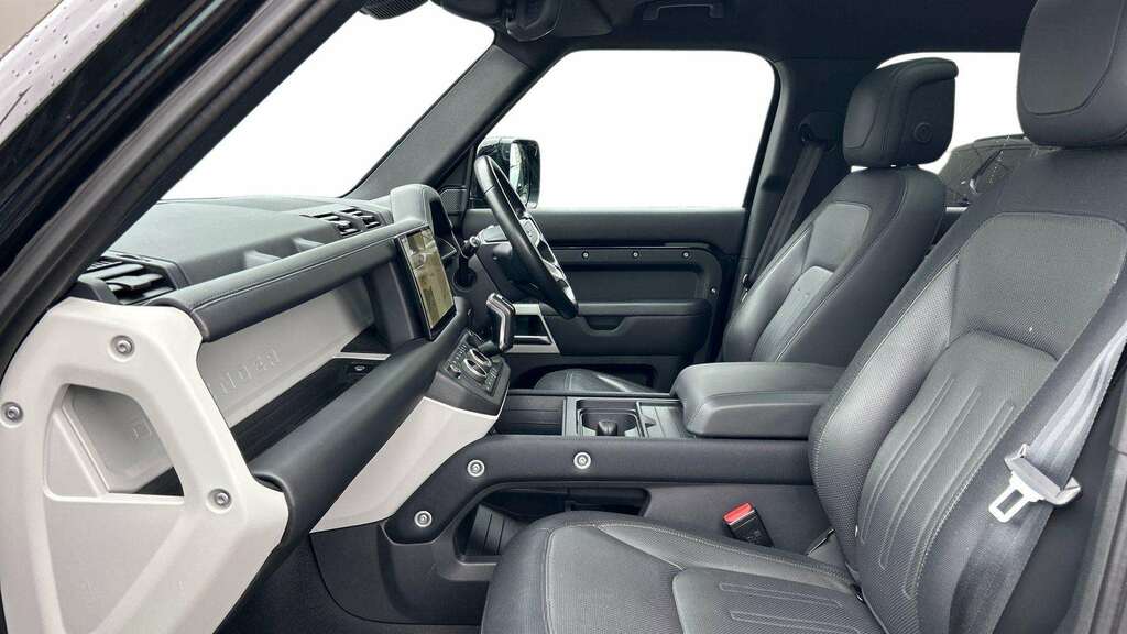 Land Rover Defender 110 3.0 D300 X-dynamic Hse 110 2022 RX22YSC Black #3