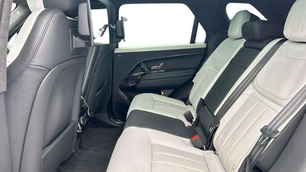 Land Rover Range Rover Sport 3.0 D350 2024 KJ73NUP Grey #4