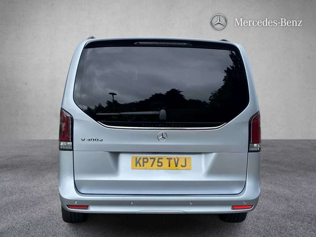 Mercedes-Benz V Class V300 D Exclusive 9G-tronic Extra Long7 St 2 KP75TVJ Silver #4
