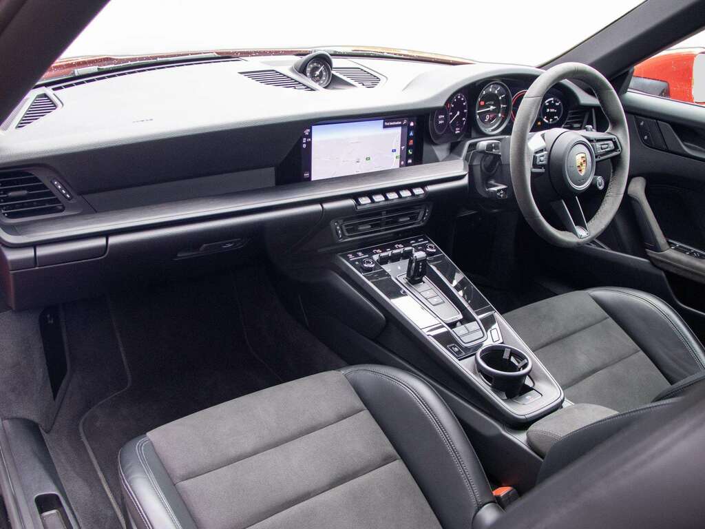 Porsche 911 Targa 4 Gts S-a 2023 LF23DZE Red #3