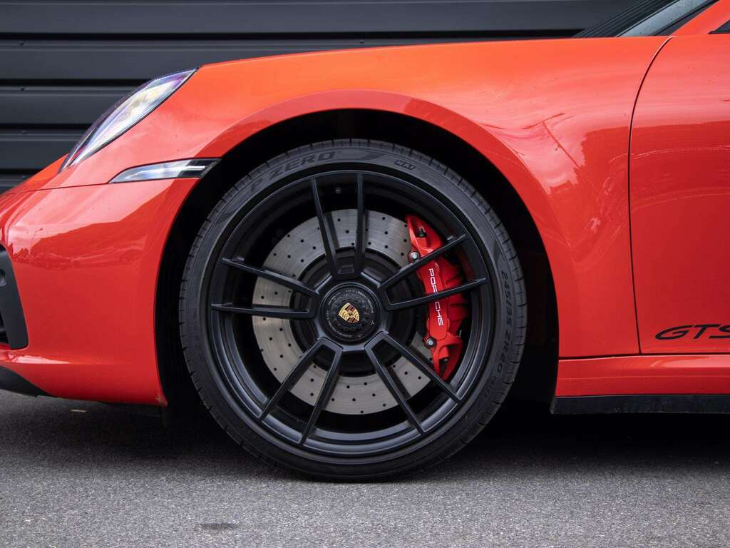 Porsche 911 Targa 4 Gts S-a 2023 LF23DZE Red #4