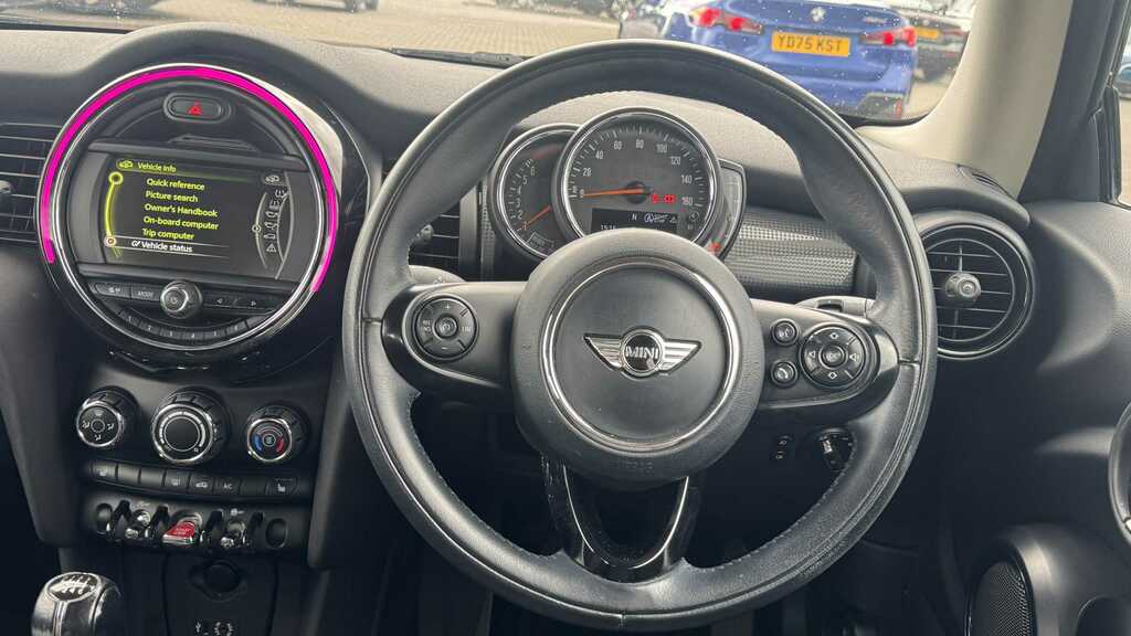 Mini Hatch 1.5 Cooper 2017 YL67NUA Black #5