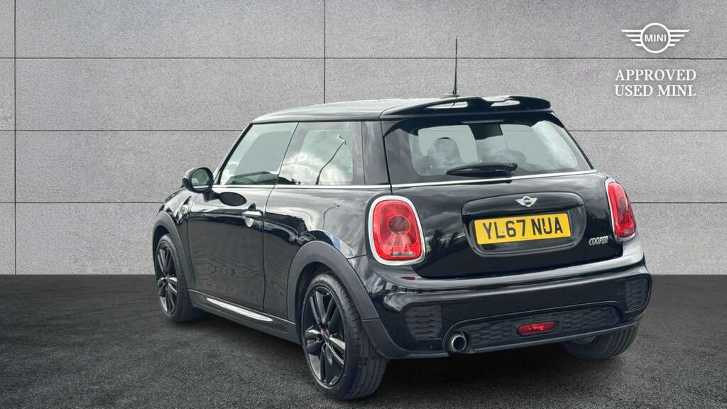 Mini Hatch 1.5 Cooper 2017 YL67NUA Black #2