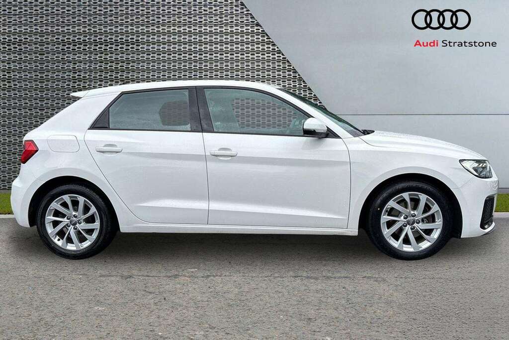 Audi A1 35 Tfsi Sport S Tronic 2019 BA19JVU White #4