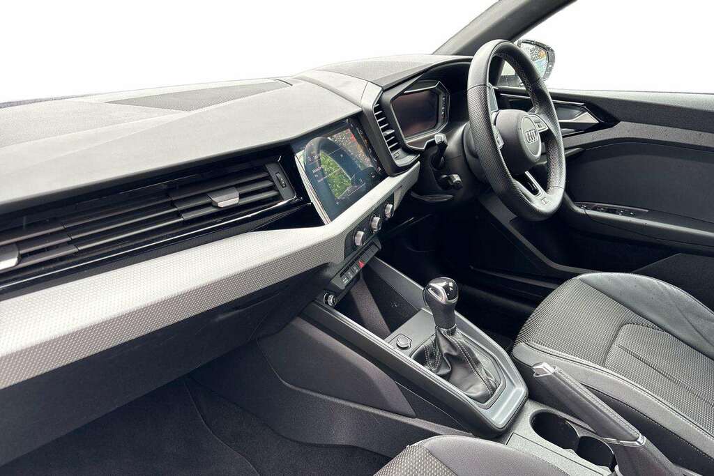 Audi A1 35 Tfsi S Line S Tronic 2022 VA22FZK White #2