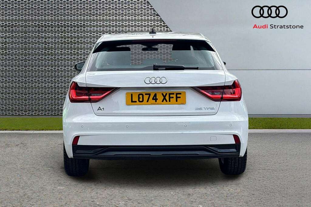 Audi A1 25 Tfsi Sport S Tronic 2024 LO74XFF White #6
