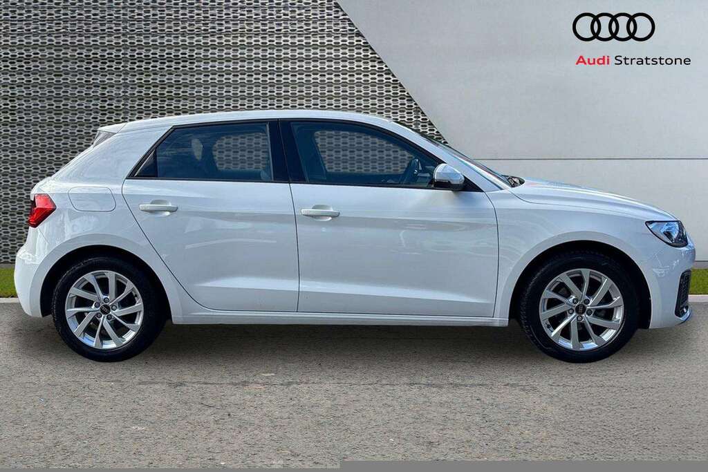 Audi A1 25 Tfsi Sport S Tronic 2024 LO74XFF White #3