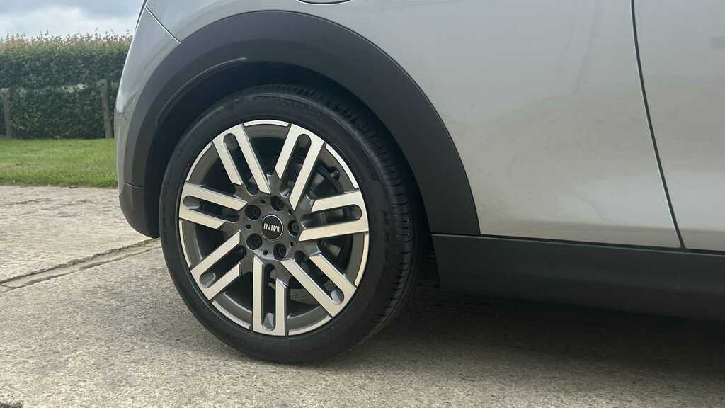 Mini Hatch 1.5 C Classic 2024 YA24GYT Silver #4