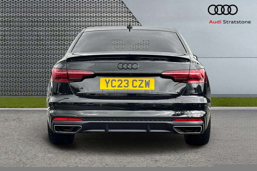 Audi A4 35 Tfsi Black Edition S Tronic 2023 YC23CZW Black #6