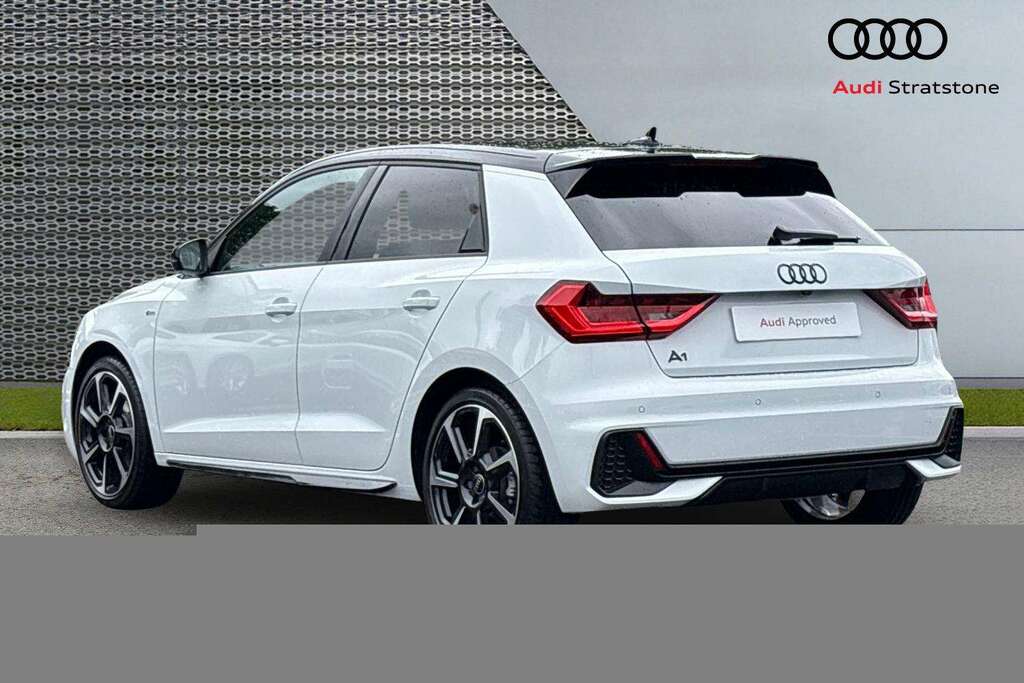 Audi A1 30 Tfsi Black Edition S Tronic 2026 MT75NKF #3