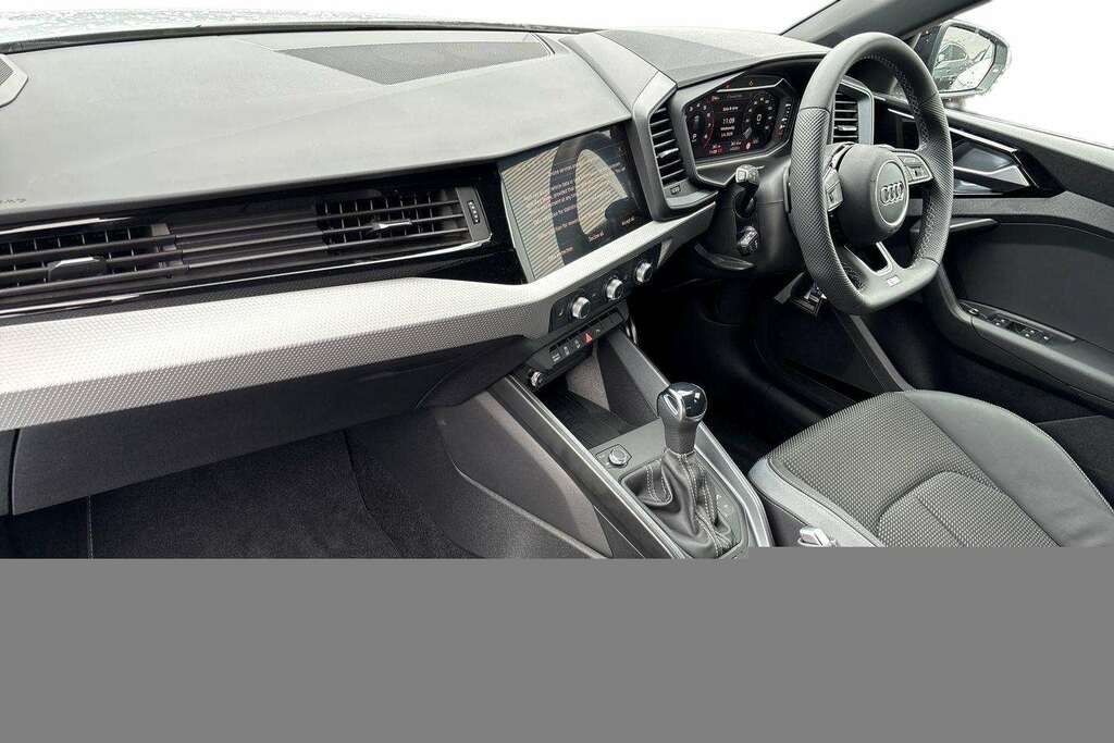 Audi A1 30 Tfsi Black Edition S Tronic 2026 MT75NKF #2