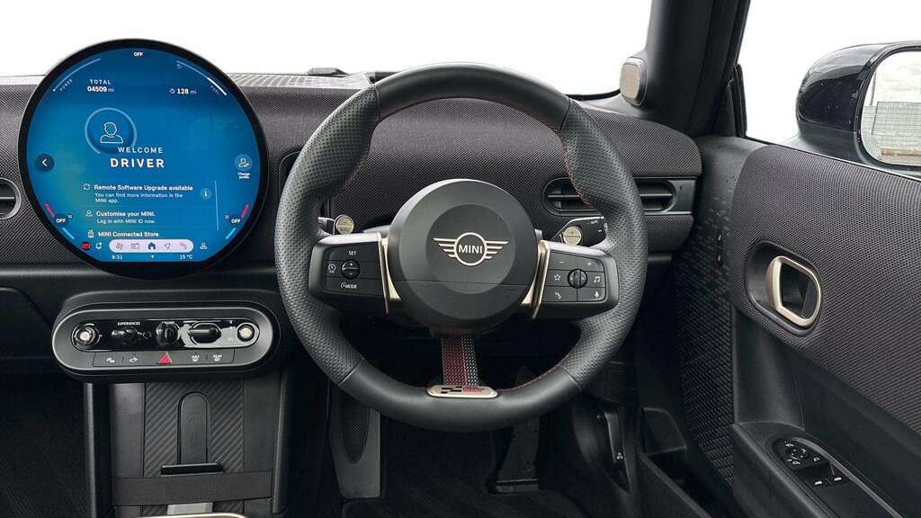 Mini Hatch 1.5 C Sport 2025 YC75WNV Black #5