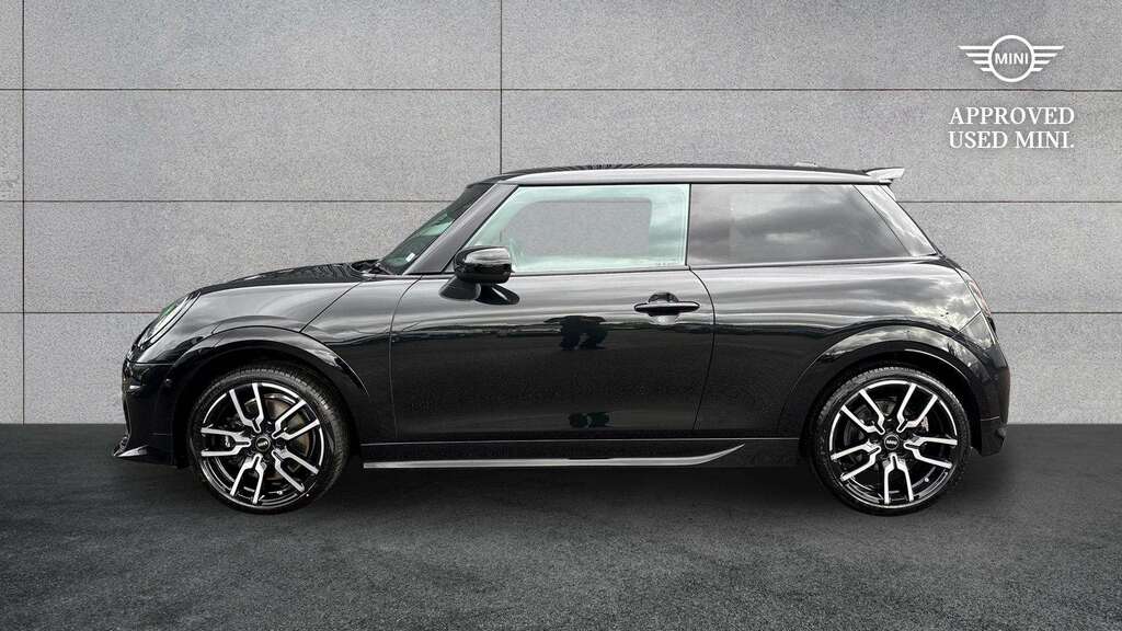 Mini Hatch 1.5 C Sport 2025 YC75WNV Black #3