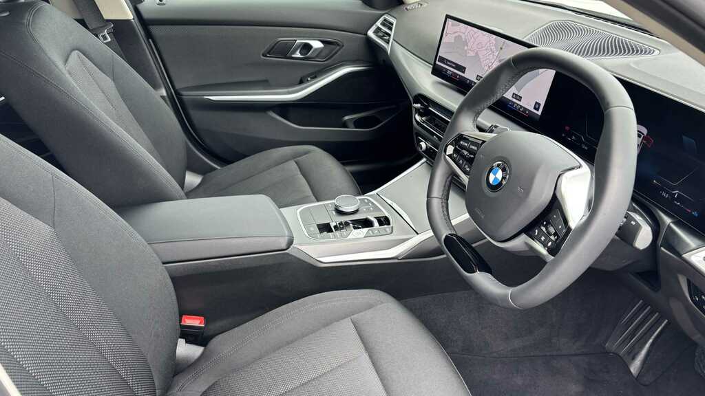 BMW 3 Series 320I Sport Step 2025 YH25WDT White #2