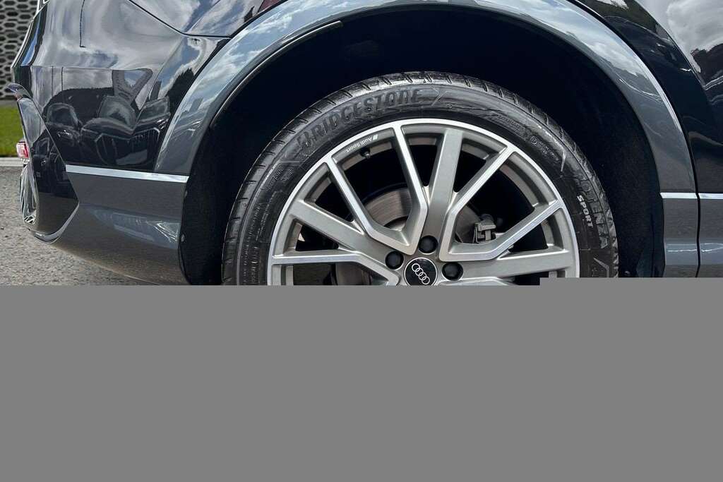 Audi Q3 40 Tfsi Quattro Black Ed S Tronic Tech Pro 2 LM75DWD Black #3