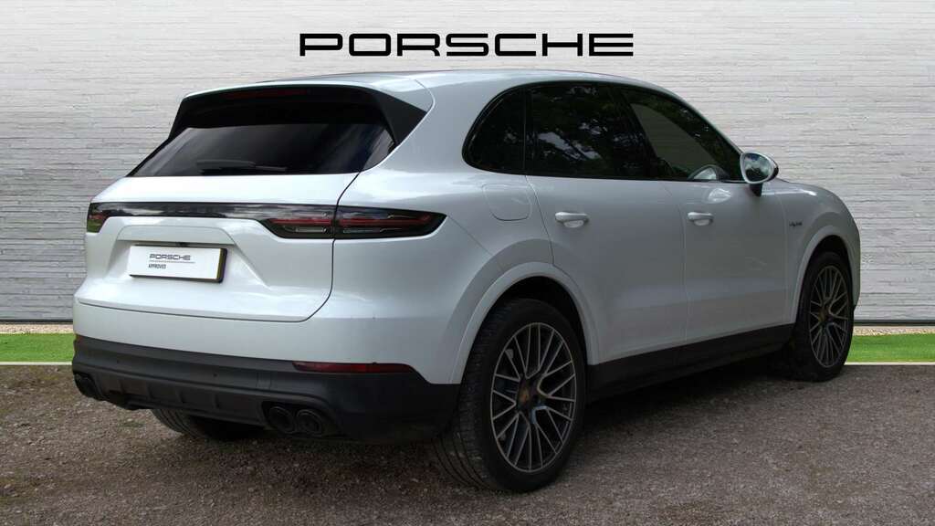 Porsche Cayenne V6 E-hybrid 2021 White #3