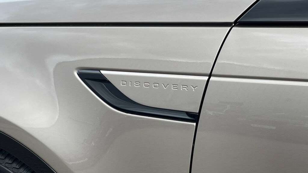 Land Rover Discovery 3.0 D300 S Blue #16