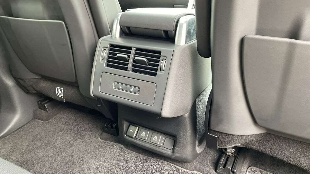 Land Rover Discovery 3.0 D300 S Blue #14