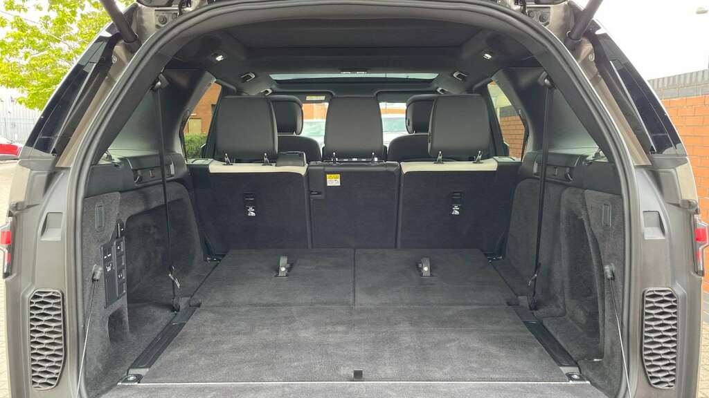 Land Rover Discovery 3.0 D300 S Blue #9