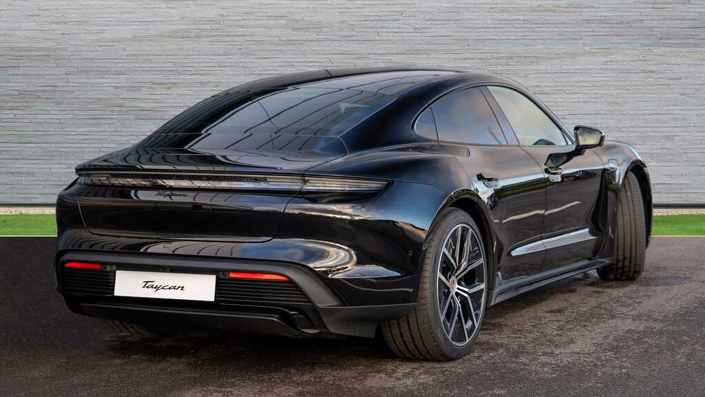 Porsche Taycan Black Edition 2026 Black #3