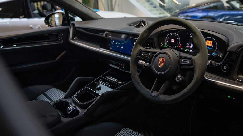 Porsche Cayenne Pa Cayenne Phev Coupe V6 3 2026 Black #6