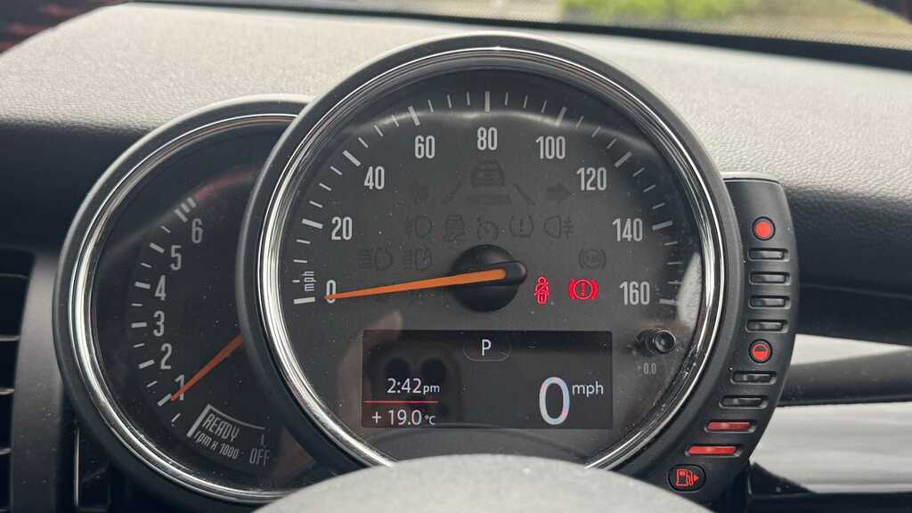 Mini Hatch 1.5 One D Brown #8