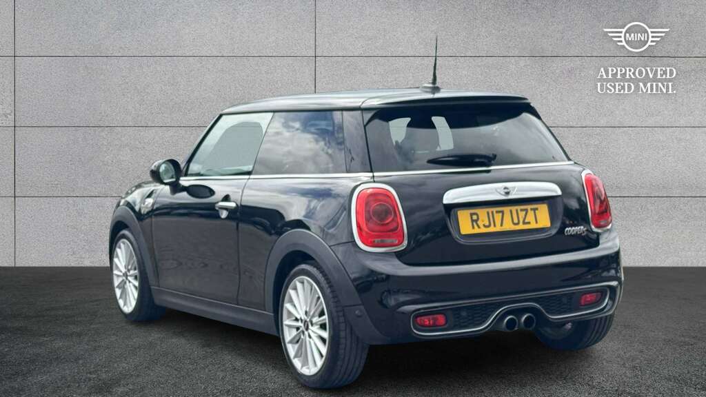 Mini Hatch 1.5 One D Brown #2