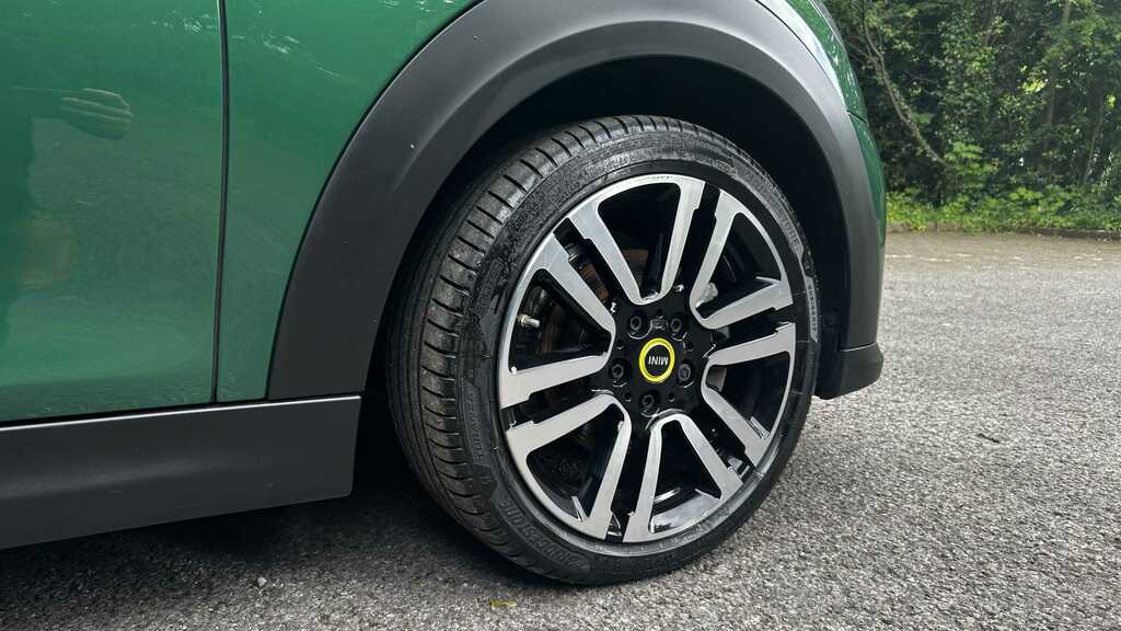 Mini Hatch 135Kw Cooper S Level 2 33Kwh 2022 LD22PKJ Green #6