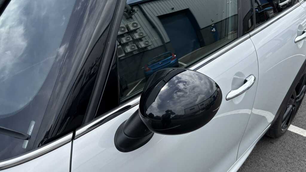 Mini Hatch Cooper 1.5 Sport II 7Spd 136Ps Nav Pack Grey #38