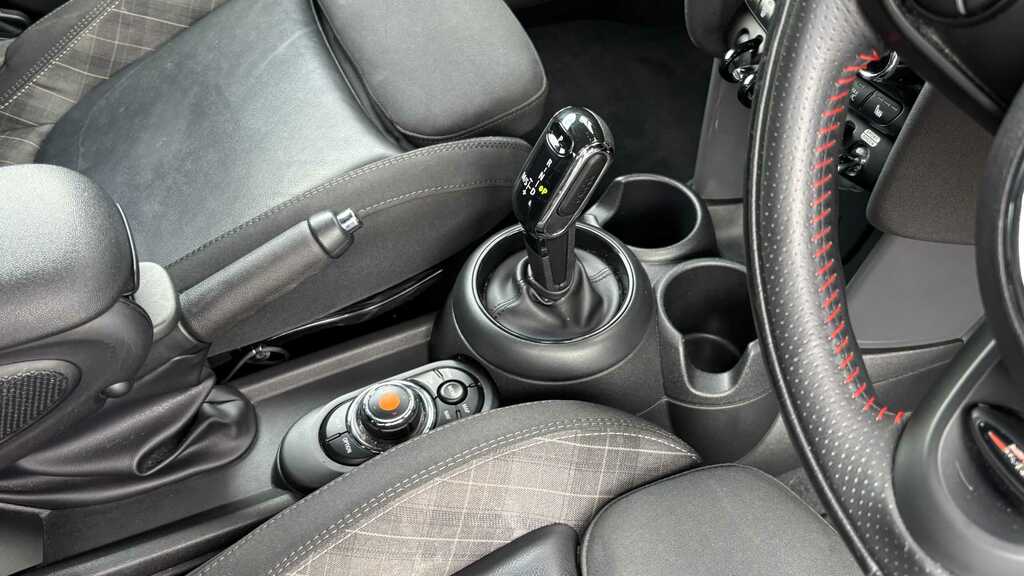 Mini Hatch Cooper 1.5 Sport II 7Spd 136Ps Nav Pack Grey #4