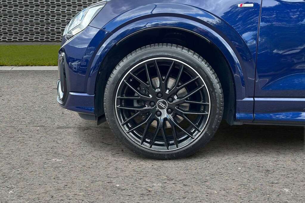 Audi Q2 35 Tfsi Sport S Tronic Grey #7