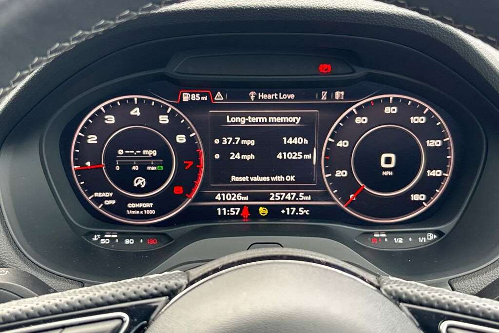 Audi Q2 35 Tfsi Sport S Tronic Grey #16
