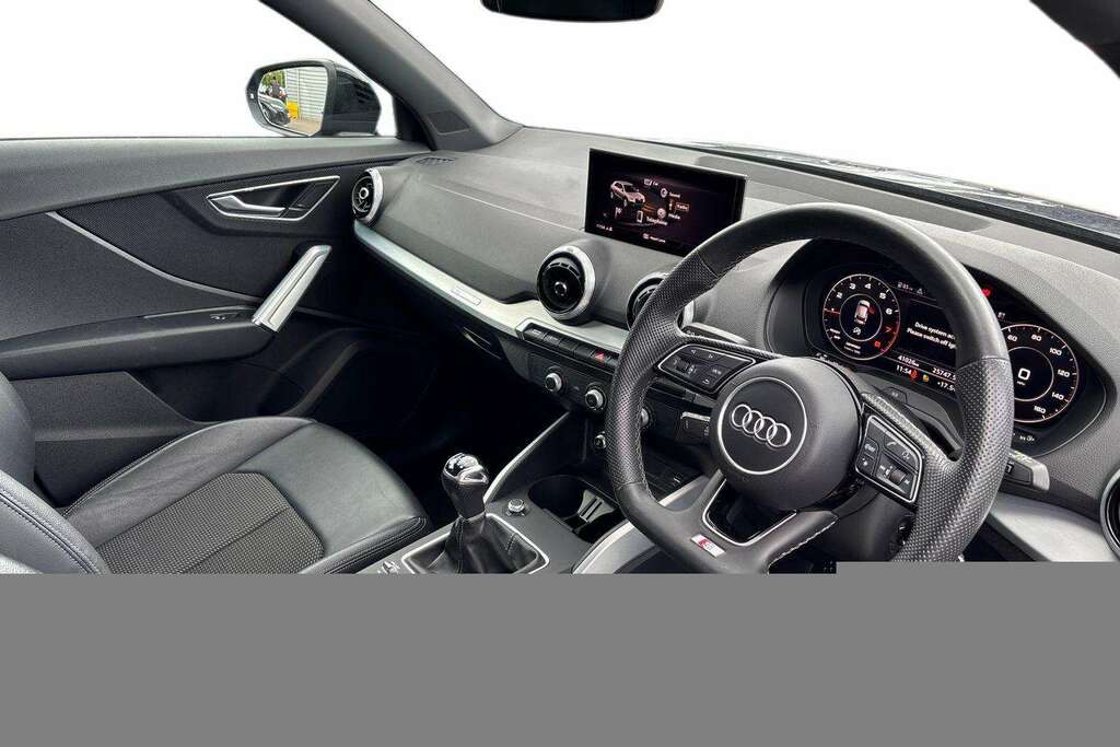 Audi Q2 30 Tfsi Black Edition 2021 Blue #5