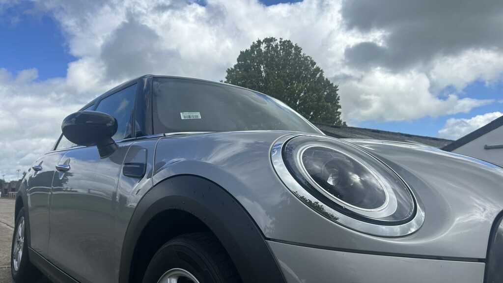 Mini Hatch 1.5 C Classic 2023 HK73AYA Silver #5