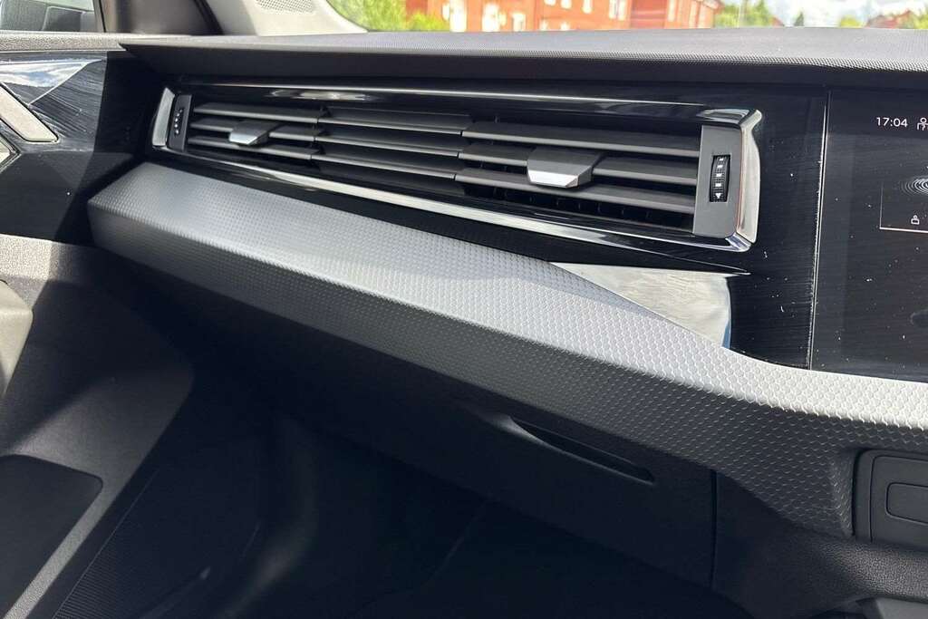 Audi A1 30 Tfsi 110 S Line  #34