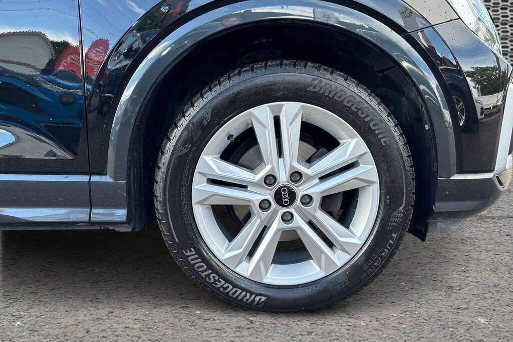 Audi Q2 35 Tfsi Sport 2023 LS23KSN Black #4