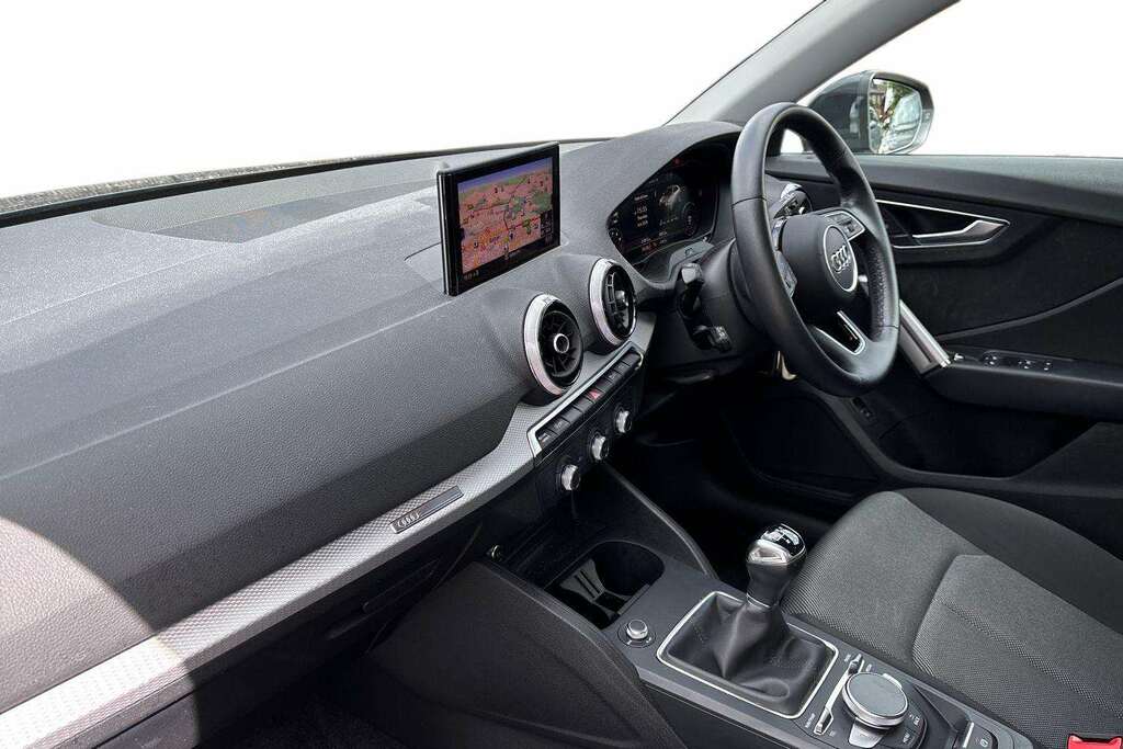 Audi Q2 30 Tfsi Sport 2023 Grey