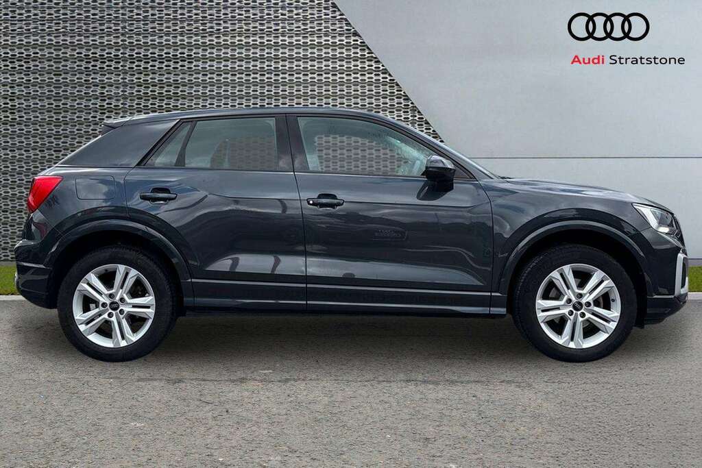 Audi Q2 30 Tfsi Sport 2023 Grey #3