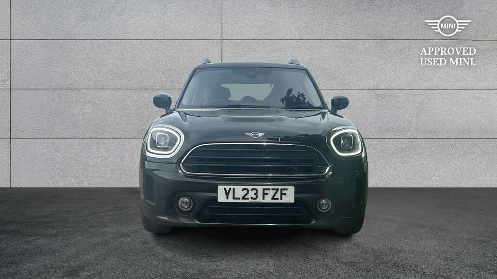 Mini Countryman 1.5 Cooper Classic Premium 2023 YL23FZF Black #2
