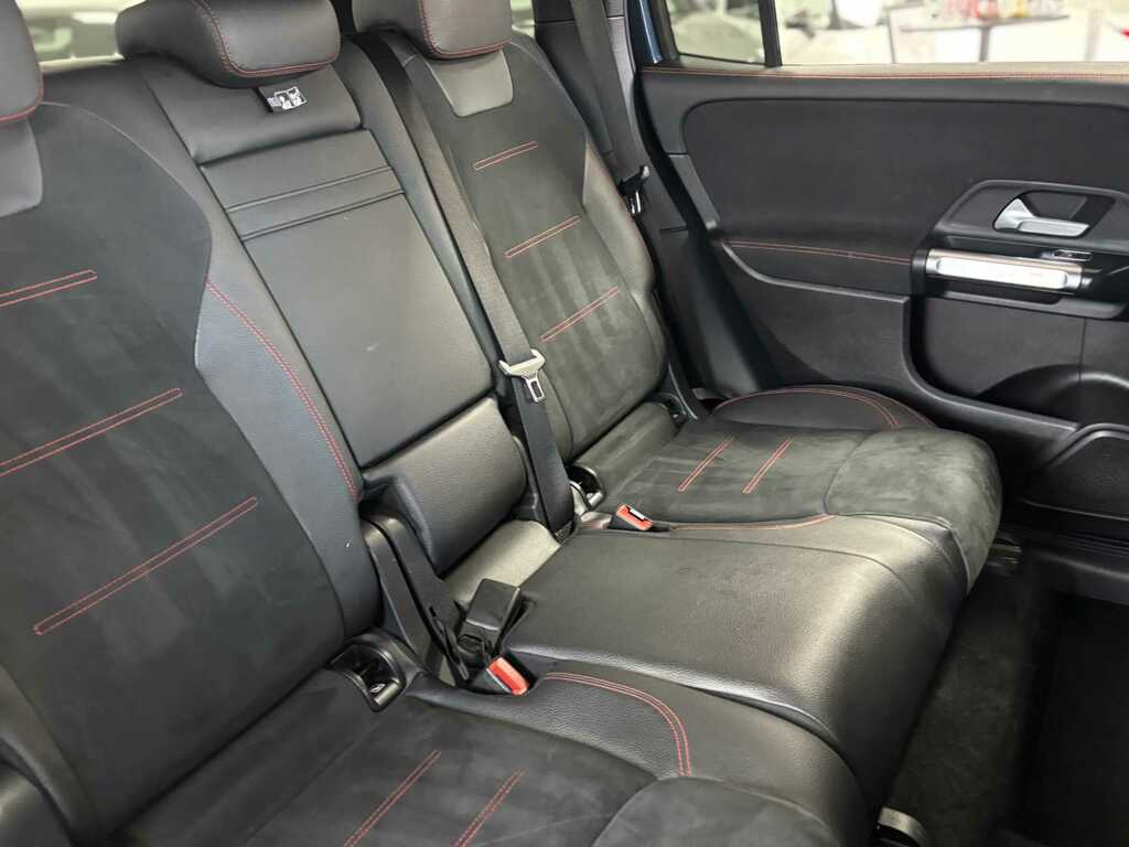 Mercedes-Benz GLB Class White #29