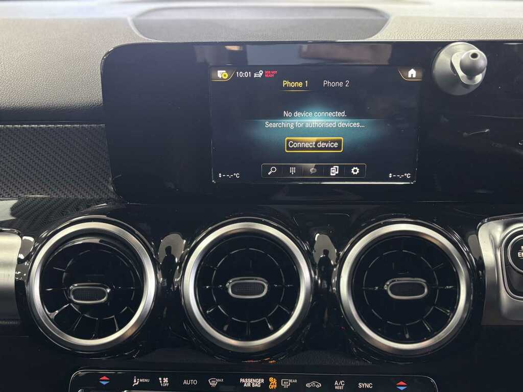 Mercedes-Benz GLB Class White #14