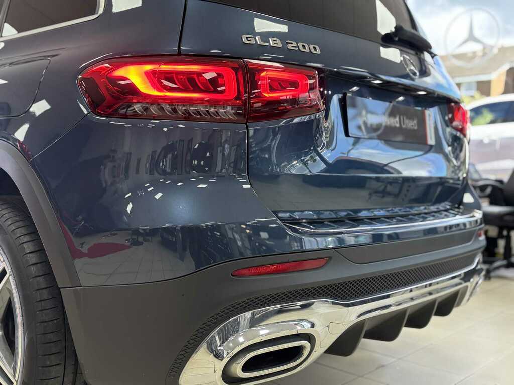 Mercedes-Benz GLB Class White #33