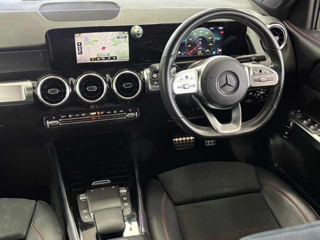 Mercedes-Benz GLB Class White #31