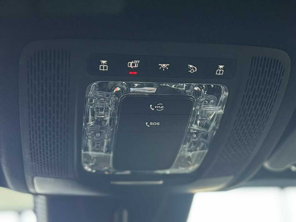 Mercedes-Benz GLB Class White #32