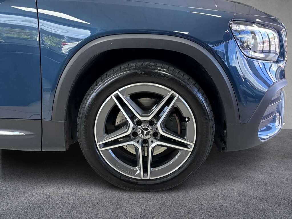 Mercedes-Benz GLB Class White #9