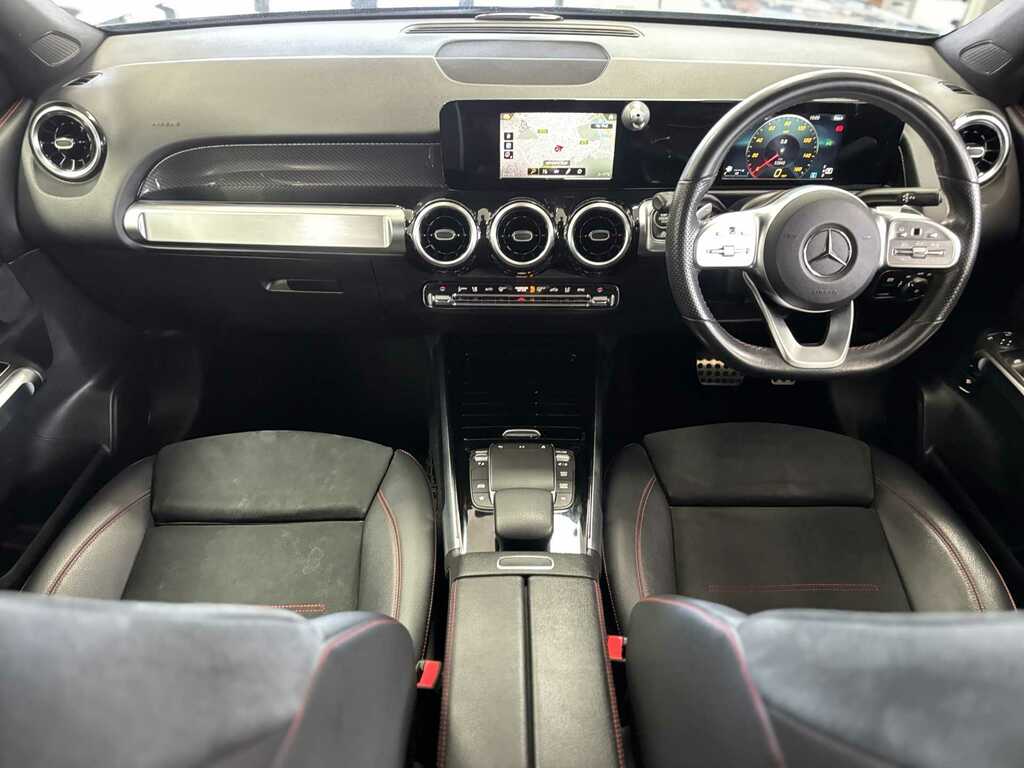 Mercedes-Benz GLB Class White #30